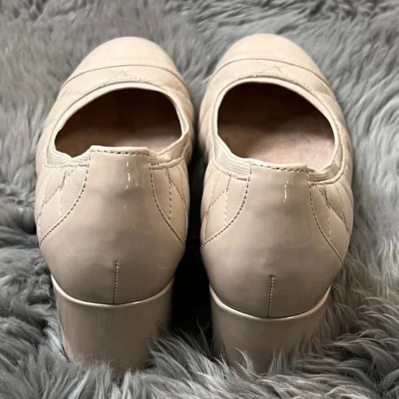 Vionic | Women's Olympia Ruby Quilted Pump | Nude | Size 8 - Picture 4 of 5